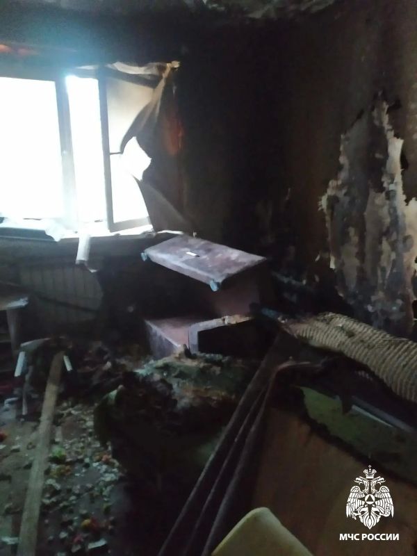 При пожаре в многоэтажке в мкрн При пожаре в многоэтажке в мкрн