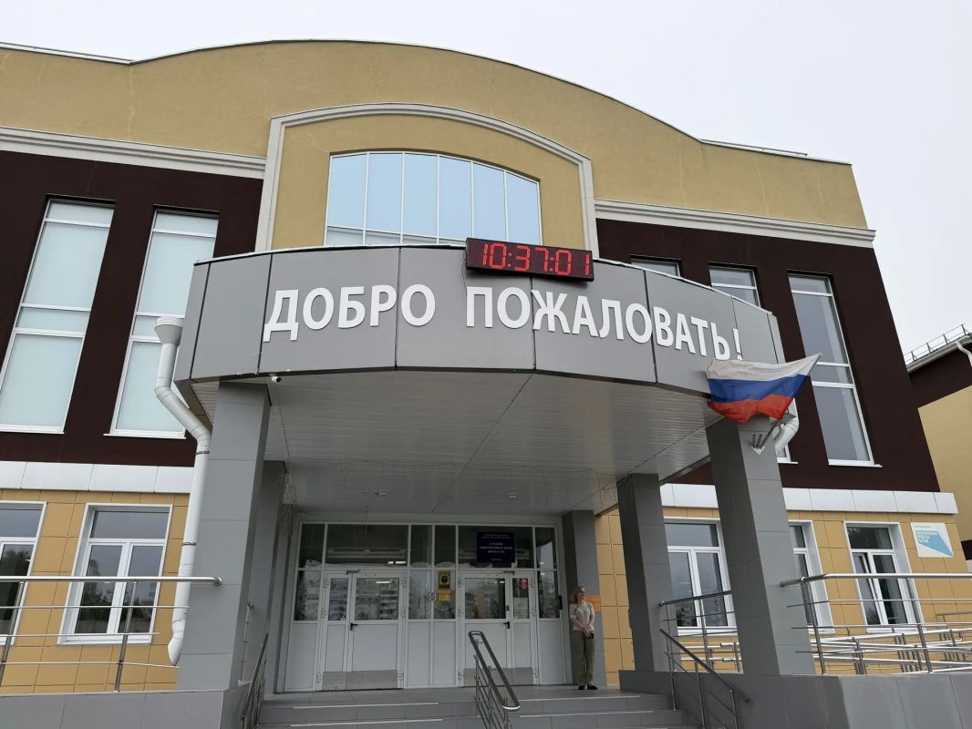 Министр строительства России Ирек Файзуллин, находясь с рабочим визитом в Костроме, высоко оценил реализацию значимых для региона проектов Министр строительства России Ирек Файзуллин, находясь с рабочим визитом в Костроме, высоко оценил реализацию значимых для региона проектов