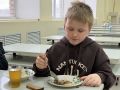 Сергей Ситников поручил максимально задействовать местных производителей для поставок продуктов в социальные учреждения