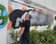 Обратите внимание на фасады зданий