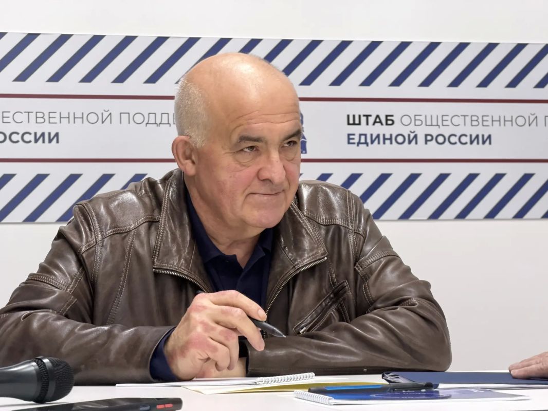 В свой выходной день губернатор Сергей Ситников провёл встречу с лидерами регионального списка партии «Единая Россия» В свой выходной день губернатор Сергей Ситников провёл встречу с лидерами регионального списка партии «Единая Россия»