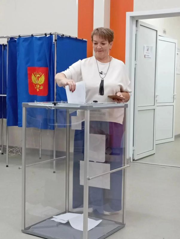 Сегодня начался первый день голосования по выборам депутатов Государственной Думы девятого созыва и представительных органов ряда муниципалитетов Сегодня начался первый день голосования по выборам депутатов Государственной Думы девятого созыва и представительных органов ряда муниципалитетов
