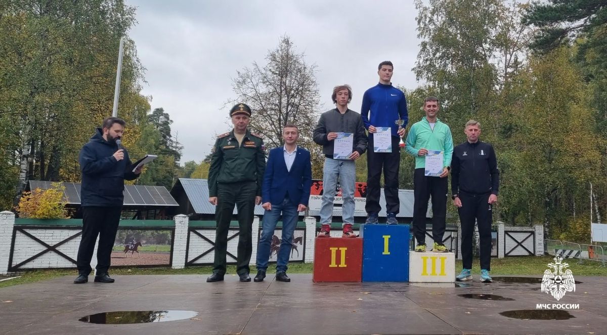 Сотрудник МЧС России поднялся на пьедестал «Кросса нации» Сотрудник МЧС России поднялся на пьедестал «Кросса нации»