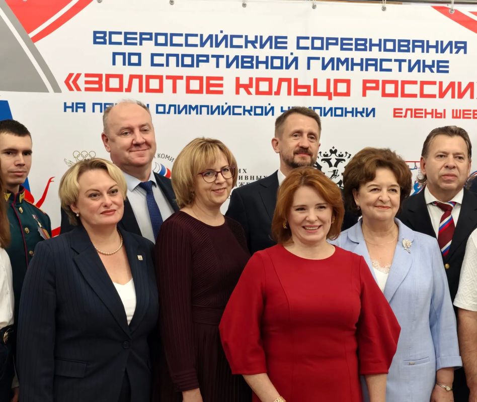 Олег Болоховец: Сегодня в Костроме состоялось открытие Всероссийских соревнований по художественной гимнастике «Золотое кольцо России» на призы олимпийской чемпионки Елены Шевченко Олег Болоховец: Сегодня в Костроме состоялось открытие Всероссийских соревнований по художественной гимнастике «Золотое кольцо России» на призы олимпийской чемпионки Елены Шевченко