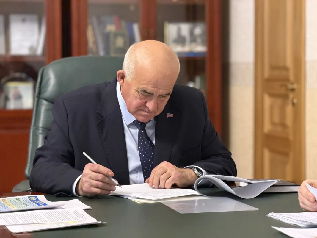 Сергей Ситников провел рабочую встречу с руководителем центрального управления Ростехнадзора Евгением Тюменцевым и его заместителем Дмитрием Пузановым Сергей Ситников провел рабочую встречу с руководителем центрального управления Ростехнадзора Евгением Тюменцевым и его заместителем Дмитрием Пузановым