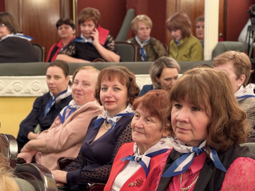 В Костроме по инициативе главы региона Сергея Ситникова состоялось торжественное мероприятие, посвященное итогам избирательной кампании по выборам депутатов Государственной Думы Федерального Собрания Российской Федерации В Костроме по инициативе главы региона Сергея Ситникова состоялось торжественное мероприятие, посвященное итогам избирательной кампании по выборам депутатов Государственной Думы Федерального Собрания Российской Федерации